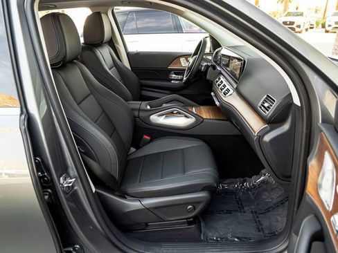 Used 2025 Mercedes-Benz GLE 350 4MATIC image 28