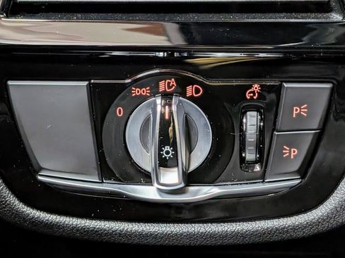 Used 2023 BMW 540i w/ M Sport Package image 30