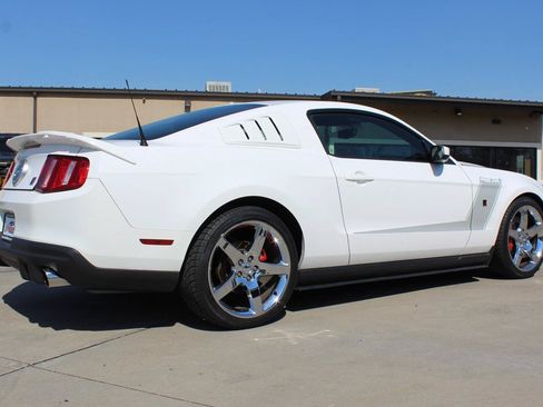 Used 2010 Ford Mustang GT RWD image 75