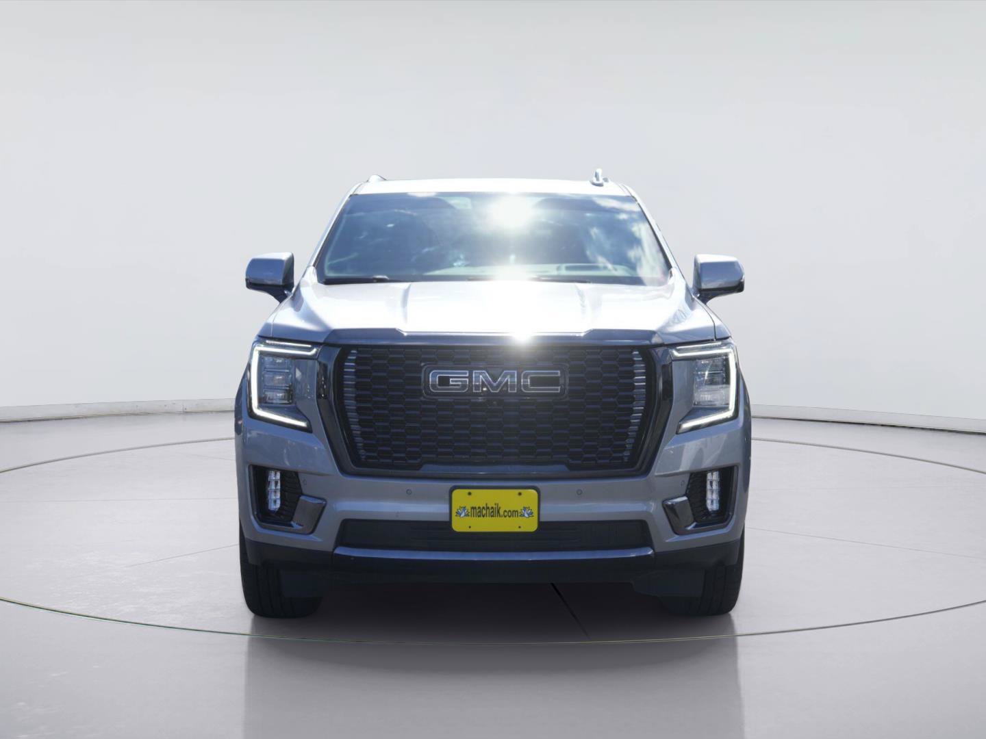 Used 2023 GMC Yukon XL Denali Ultimate w/ LPO, Floor Liner Package AWD/4WD image 3