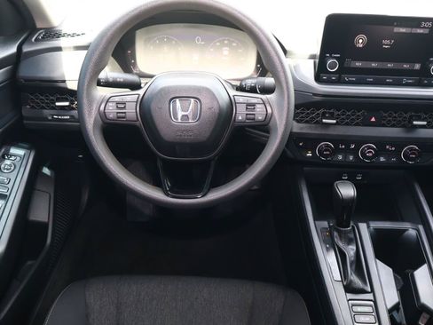 Used 2025 Honda Accord SE image 9