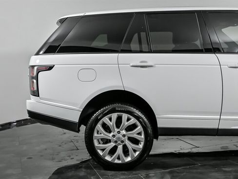 Used 2021 Land Rover Range Rover image 11