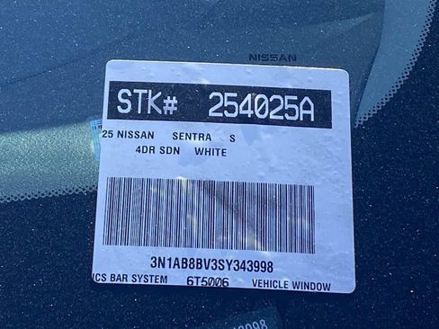 Used 2025 Nissan Sentra S FWD image 37