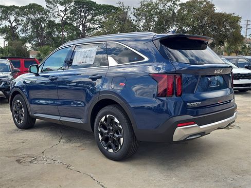 New 2026 Kia Sorento S image 6