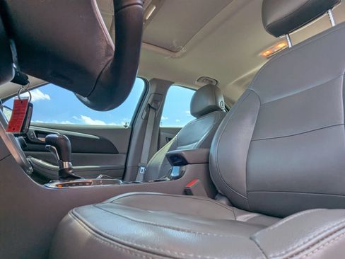 Used 2014 Chevrolet Malibu LT FWD image 9