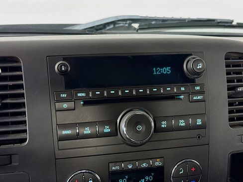 Used 2013 GMC Sierra 2500 SLE w/ SLE Preferred Package image 13