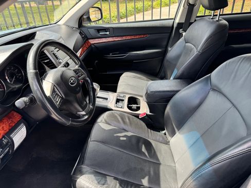 Used 2012 Subaru Outback 2.5i Limited w/ Moonroof Pkg AWD/4WD image 8