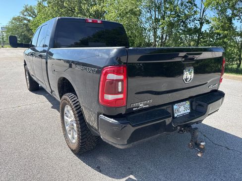Used 2022 RAM 2500 Big Horn w/ Level C Equiment Group AWD/4WD image 4