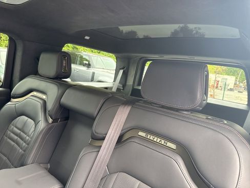 Used 2026 Rivian R1S Premium AWD/4WD image 18