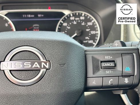 Certified 2025 Nissan Rogue SV FWD image 20