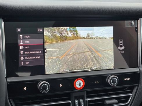 New 2026 Porsche Macan AWD/4WD image 25