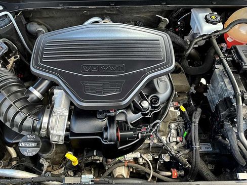 Used 2021 Cadillac XT6 Premium Luxury image 63