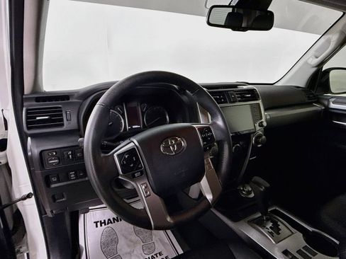 Used 2022 Toyota 4Runner TRD Sport w/ Technology Package AWD/4WD image 9