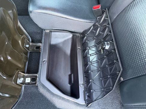 Used 2019 Toyota Tacoma TRD Off-Road image 36