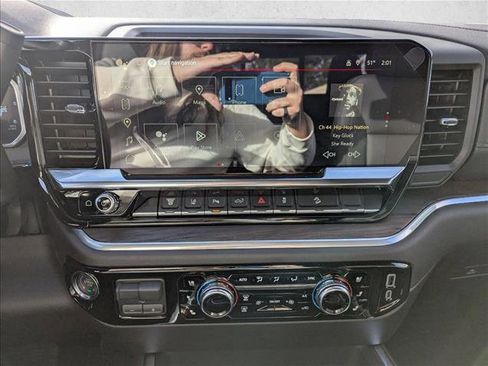 New 2026 GMC Sierra 2500 SLT w/ SLT Premium Package image 10