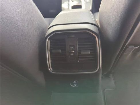Used 2021 Porsche Macan AWD/4WD image 19