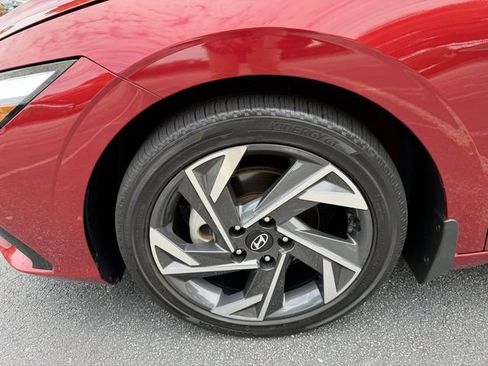 Used 2024 Hyundai Elantra Limited FWD image 44