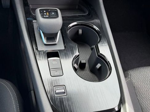 New 2026 Nissan Rogue SV FWD image 17