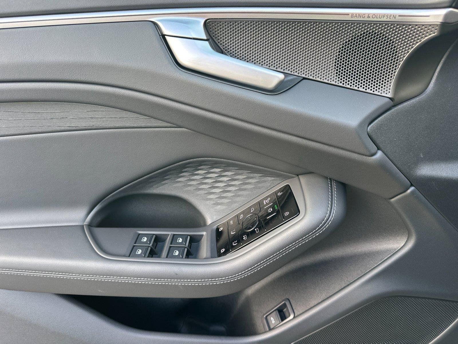 Certified 2026 Audi A6 Premium Plus AWD/4WD image 11