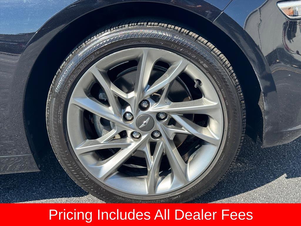 Used 2022 Genesis G70 2.0T RWD image 9