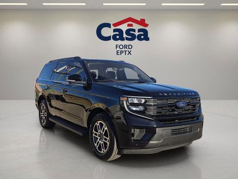 Used 2025 Ford Expedition Active image 1