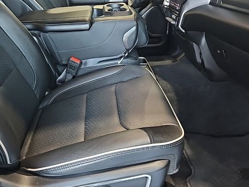 Used 2025 RAM 1500 Laramie image 14