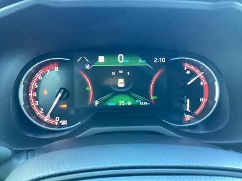 Certified 2025 Toyota RAV4 LE image 41