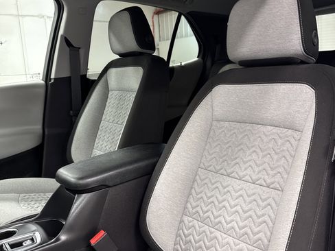 Used 2024 Chevrolet Equinox LS w/ LS Convenience Package image 5