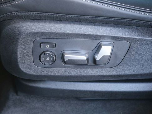 Used 2026 BMW X5 xDrive40i AWD/4WD image 18