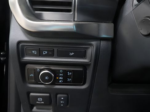Used 2023 Ford F150 Lariat w/ Equipment Group 502A High AWD/4WD image 19