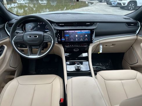 New 2026 Jeep Grand Cherokee Limited image 33