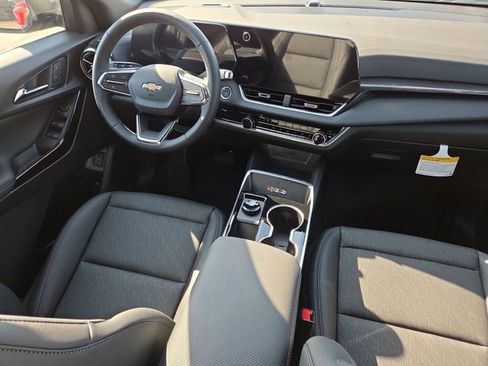 New 2026 Chevrolet Equinox LT w/ Convenience Package II image 28