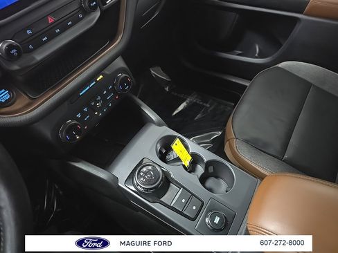 Used 2022 Ford Bronco Sport Outer Banks w/ Tech Package image 27