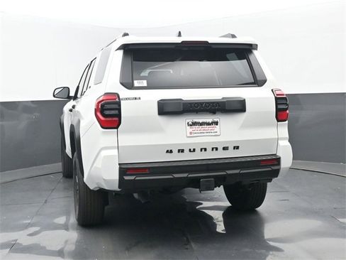 New 2026 Toyota 4Runner SR5 image 17