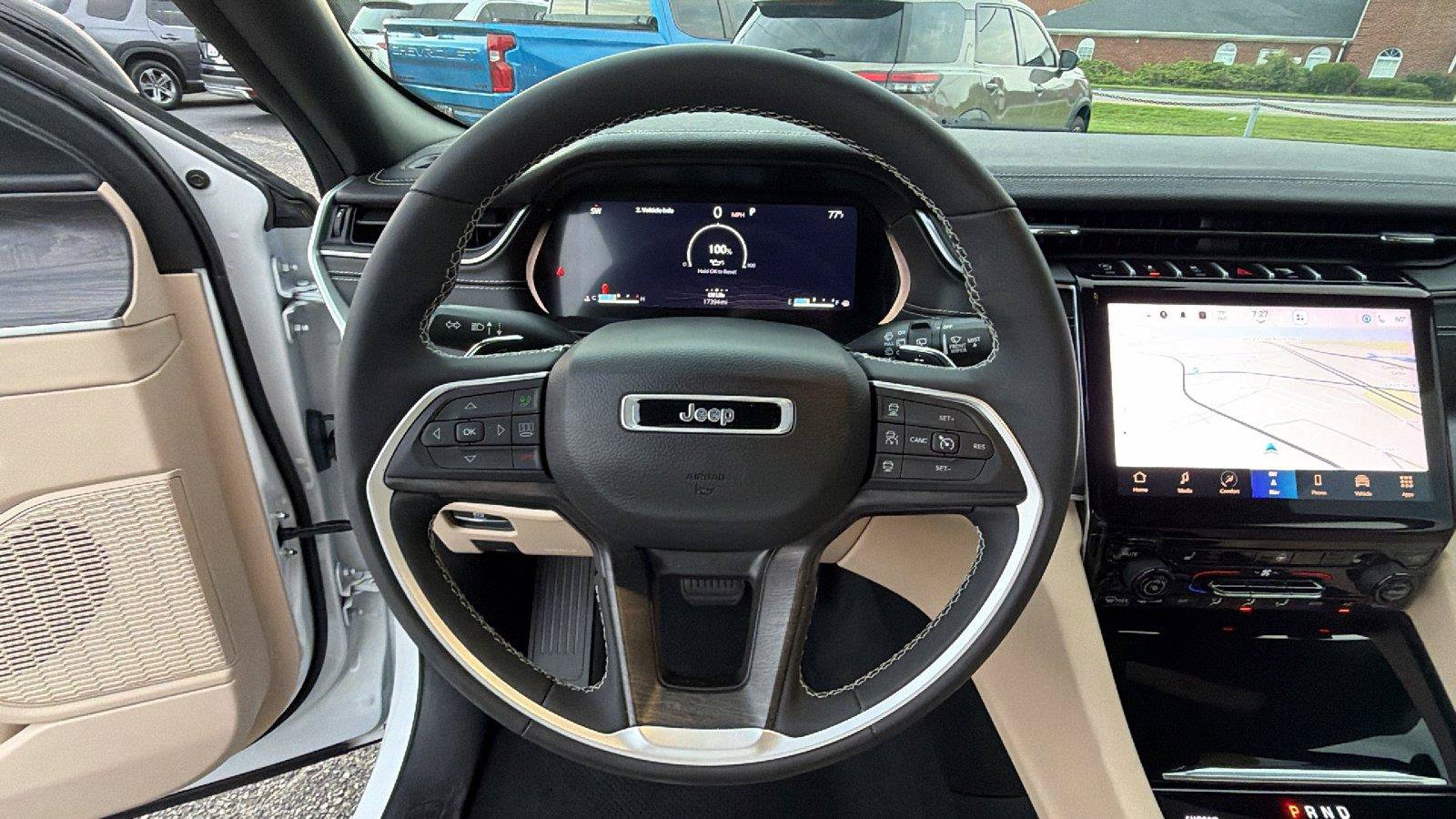 Used 2023 Jeep Grand Cherokee Limited AWD/4WD image 26