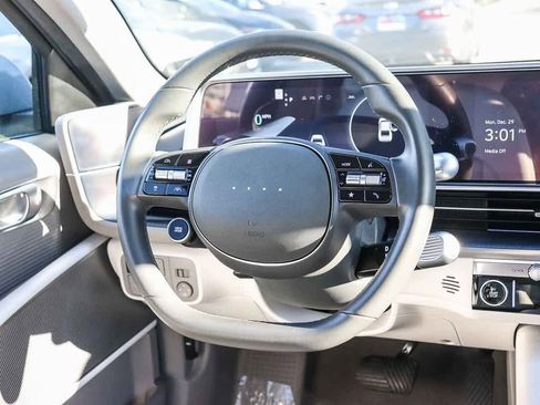Used 2024 Hyundai Ioniq 6 SEL image 16