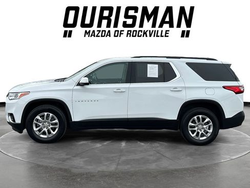 Used 2020 Chevrolet Traverse LT image 3