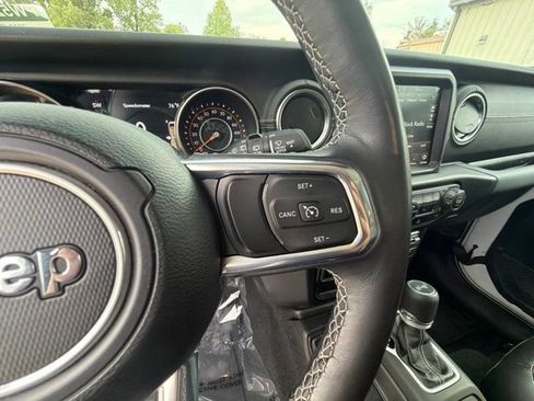 Used 2023 Jeep Wrangler Unlimited Sahara w/ Cold Weather Group AWD/4WD image 25