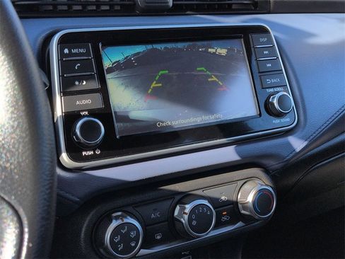 Used 2023 Nissan Versa SV image 13