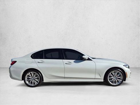 Used 2023 BMW 330i Sedan w/ Driving Assistance Package RWD image 4
