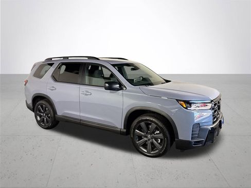 New 2026 Honda Pilot Sport image 4