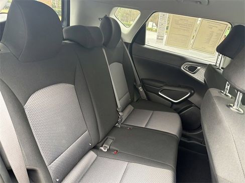 Certified 2024 Kia Soul LX image 16