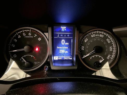 Used 2020 Toyota Tacoma TRD Off-Road w/ Blackout Package image 19