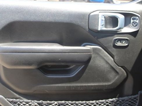 Used 2022 Jeep Wrangler Unlimited Sport AWD/4WD image 10