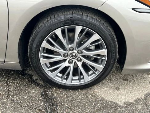 Used 2020 Lexus ES 350 ES 350 Sedan 4D w/ Premium Package image 35