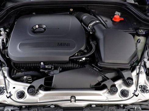 New 2026 MINI Cooper 2-Door Hardtop FWD image 23