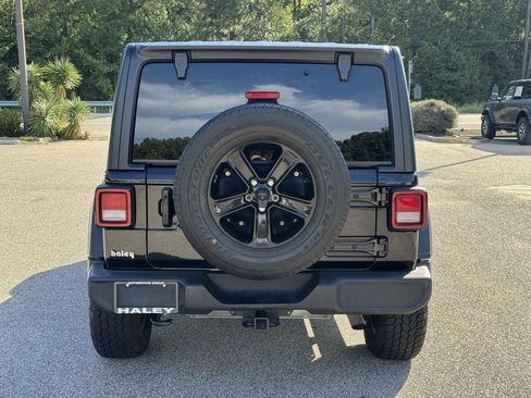 Used 2022 Jeep Wrangler Unlimited Sport AWD/4WD image 22