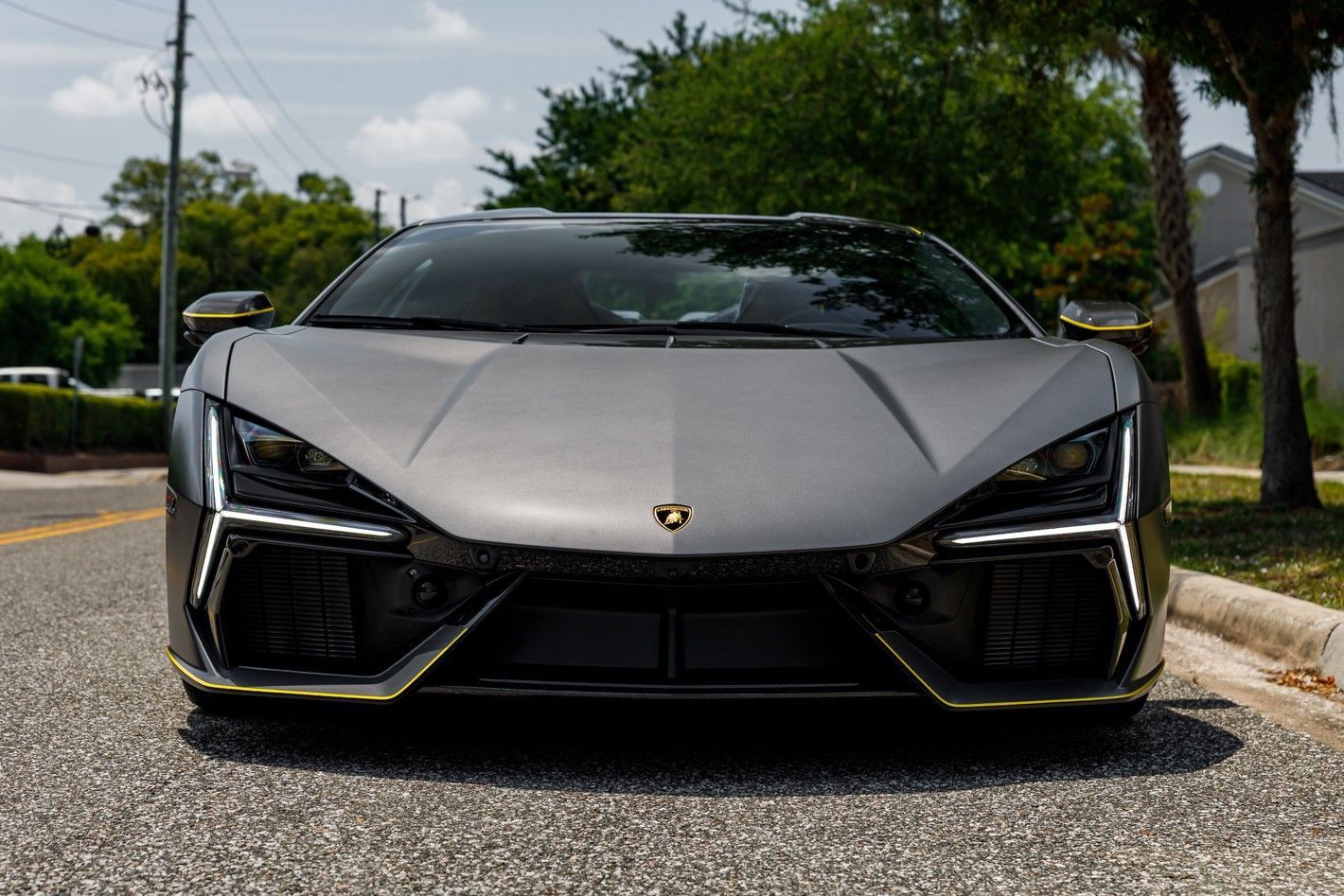 Used 2025 Lamborghini Revuelto AWD/4WD image 6
