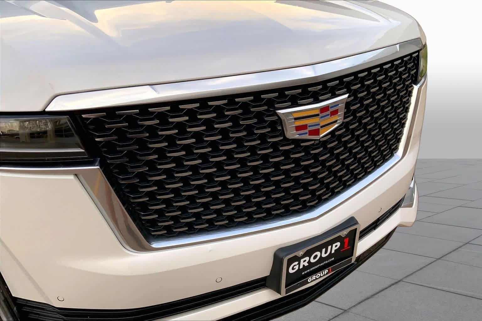Used 2021 Cadillac Escalade ESV Premium Luxury AWD/4WD image 30