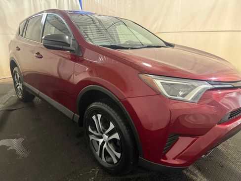 Used 2018 Toyota RAV4 LE w/ All Weather Liner Package image 10